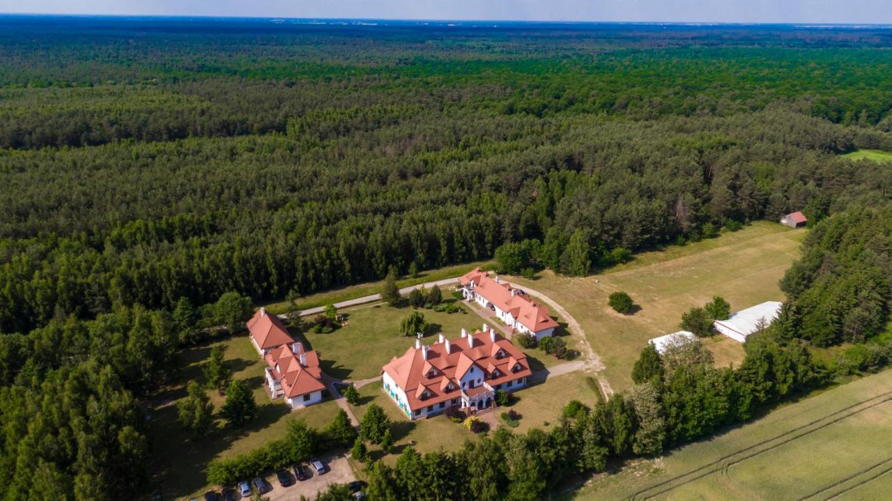Villa Dom Nasutow à Niemce Extérieur photo